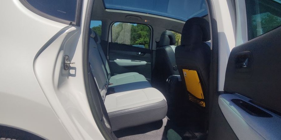 Peugeot 3008 1.6 HDI 112 CV BMP6 / ROLAND GARROS