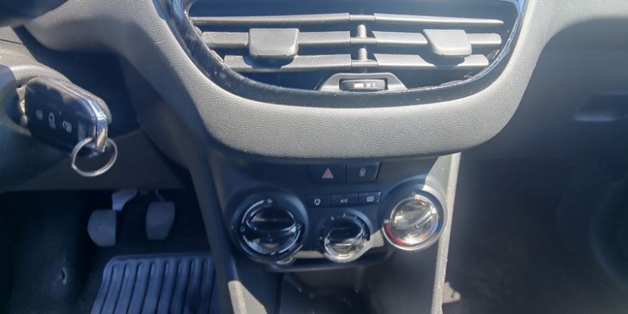 Peugeot 208 SANS GARANTIE DANS L'ETAT 1.0L VTI 68 CV