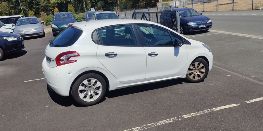 Peugeot 208 SANS GARANTIE DANS L'ETAT 1.0L VTI 68 CV