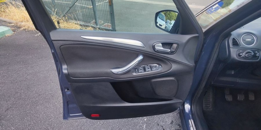 Ford S-Max PHASE 2 7 PLACES 2.0 TDCI 140 CV / TITANIUM