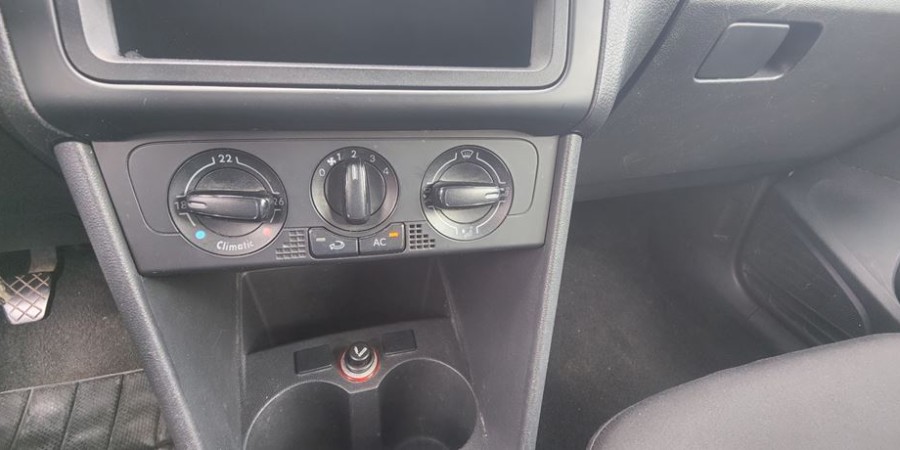 Volkswagen Polo V 1.2 I 60 CV / TRENDLINE