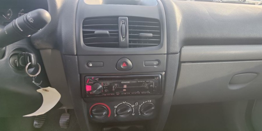 Renault Clio II PHASE 2 1.2 I 60 / CONFORT DISTRI NEUVE