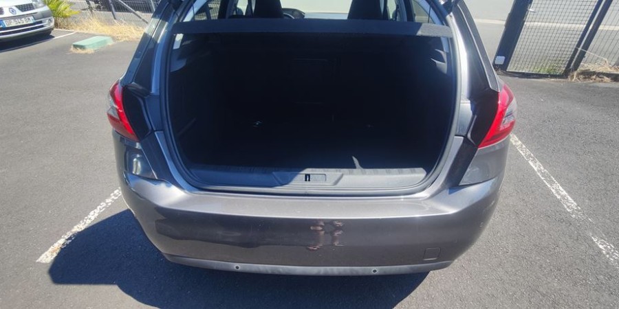 Peugeot 308 II PHASE 2 1.5 BLUE-HDI 130 CV / ALLURE