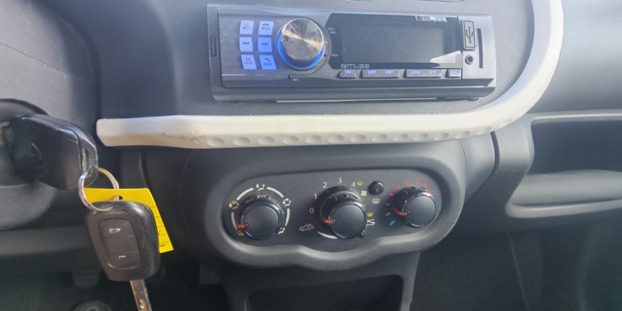 Renault Twingo III 1.0L SCE 70 CV / LIFE