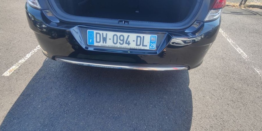 Citroën C4 II PHASE 2 1.6 BLUE-HDI 120 CV EAT6 / MILLENIUM