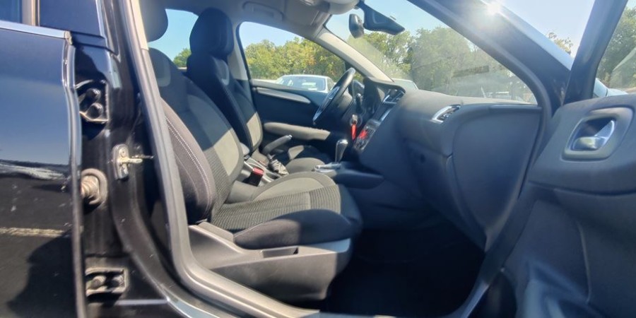 Citroën C4 II PHASE 2 1.6 BLUE-HDI 120 CV EAT6 / MILLENIUM