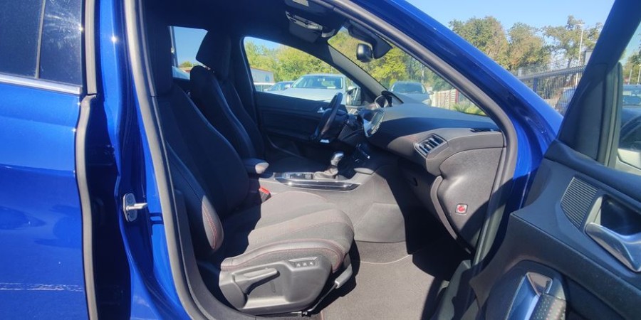 Peugeot 308 II PHASE 2 0 BLUE HDI 150 CV / GT LINE