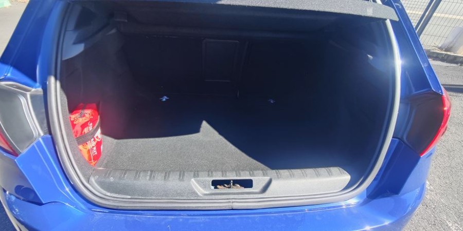 Peugeot 308 II PHASE 2 0 BLUE HDI 150 CV / GT LINE