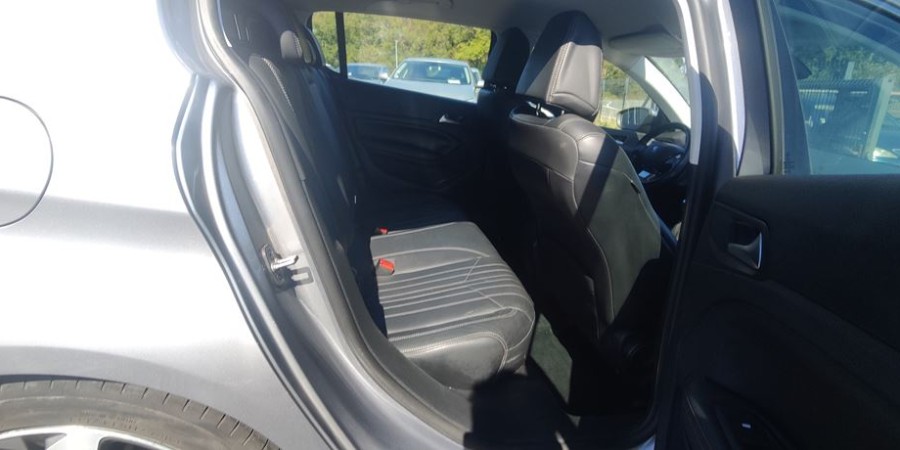Peugeot 308 II BVM6 1.6 E-HDI 115 CV / ALLURE