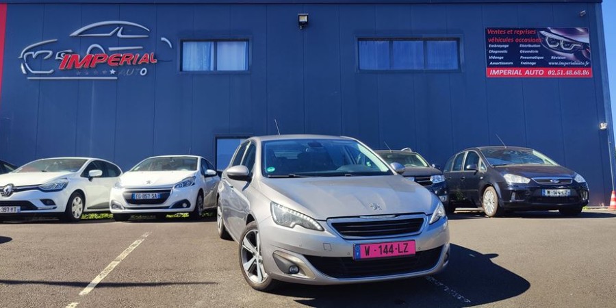 Peugeot 308 II BVM6 1.6 E-HDI 115 CV / ALLURE