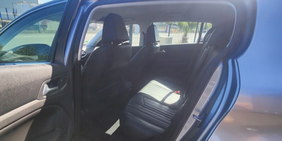 Peugeot 308 II BVM6 1.6 E-HDI 115 CV / ALLURE