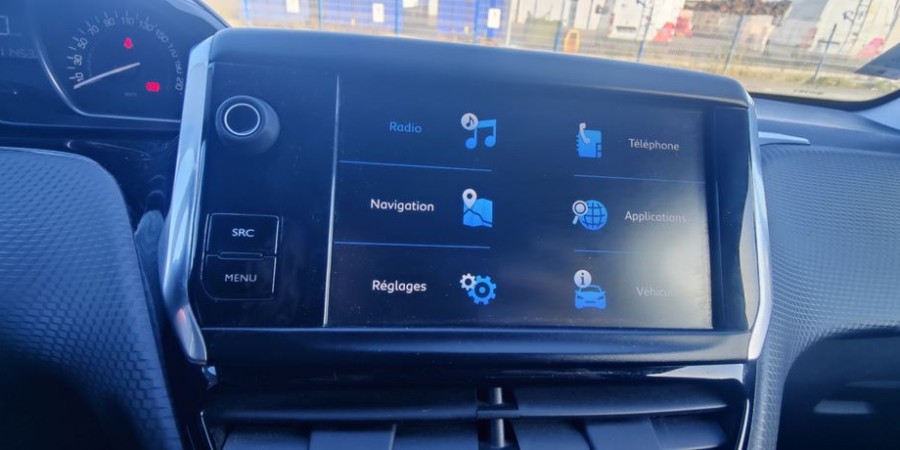 Peugeot 208 PHASE 2 DISTRIBUTION NEUVE 1.6 BLUE-HDI 100 CV / STYLE