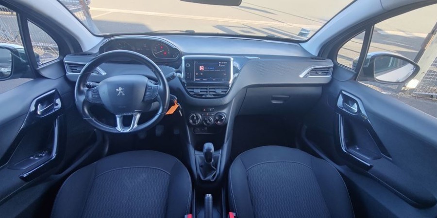 Peugeot 208 PHASE 2 DISTRIBUTION NEUVE 1.6 BLUE-HDI 100 CV / STYLE