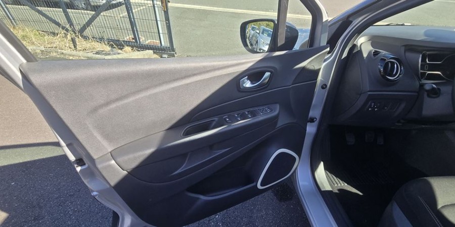 Renault Captur 1.3 TCE 130 CV / ZEN