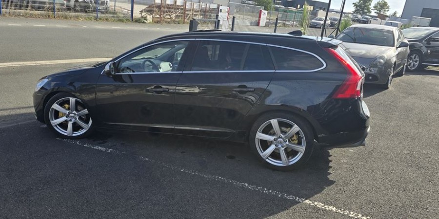 Volvo V60 II POLESTAR T6 329 CV / R-DESIGN AWD