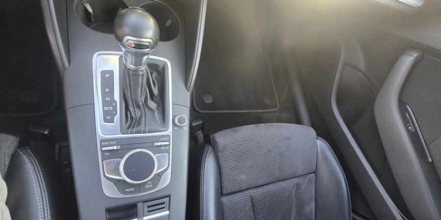 Audi S3 sportback 8V2 2.0 TFSI 310 CV / S-TRONIC 7 QUATTRO