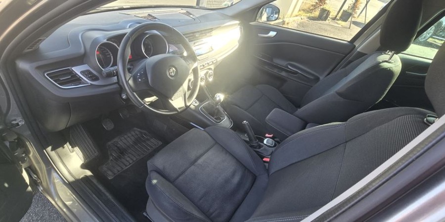 Alfa Romeo Giulietta 2 1.6 JTD 105 CV / MULTIJET BVM6