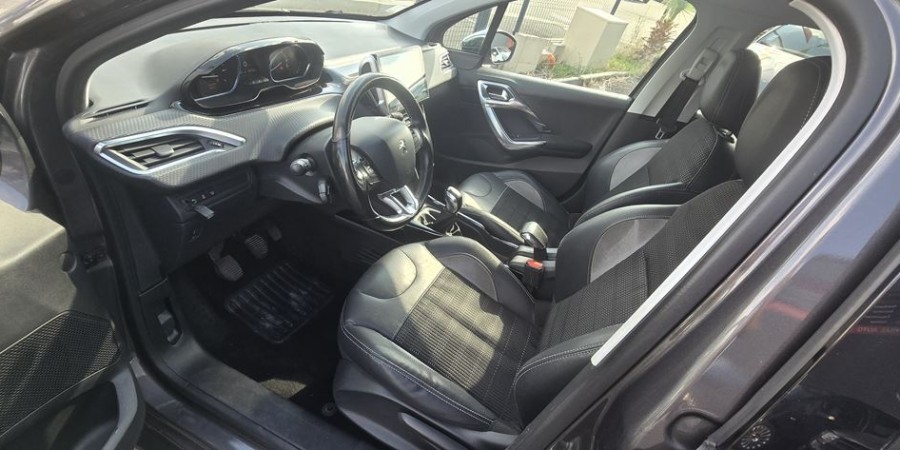 Peugeot 2008 CARPLAY KIT DISTRI NEUF 1.2 PURETECH 110 CV / URBAN CROSS