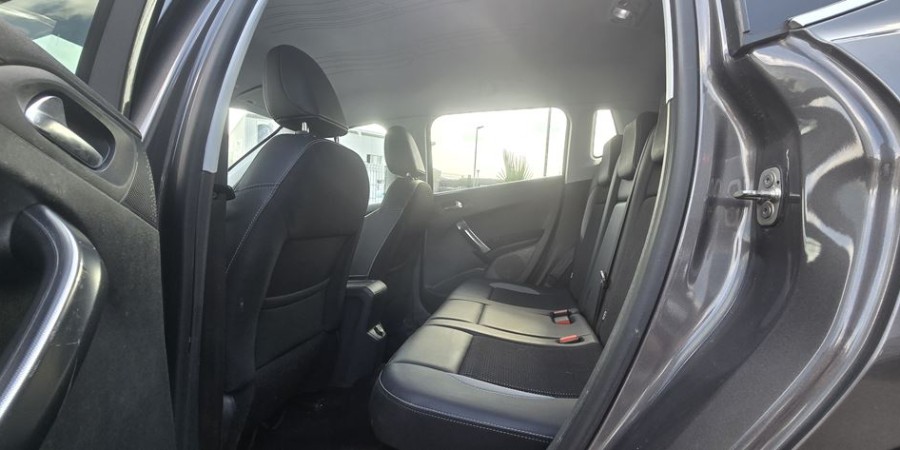 Peugeot 2008 CARPLAY KIT DISTRI NEUF 1.2 PURETECH 110 CV / URBAN CROSS
