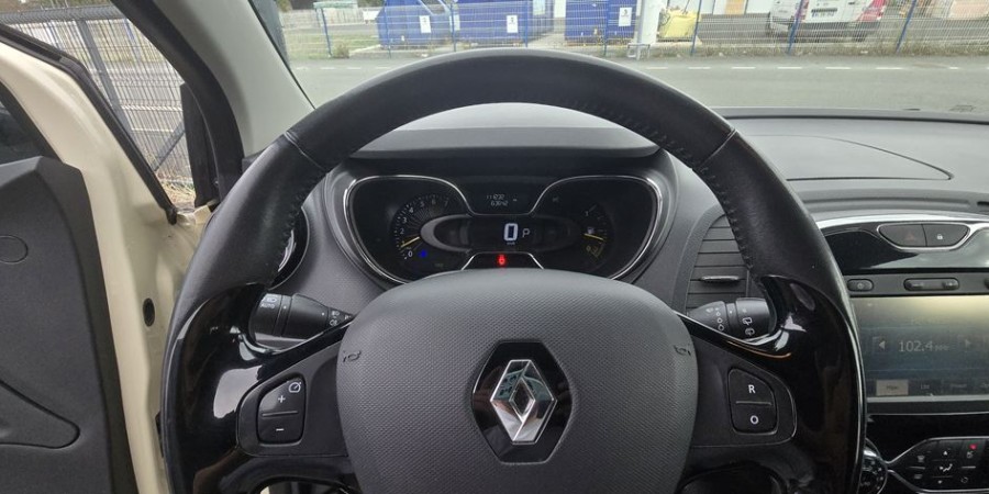 Renault Captur EDC6 1.2 TCE 120 / INTENS