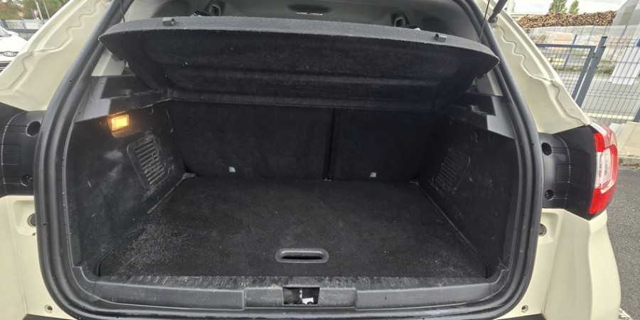 Renault Captur EDC6 1.2 TCE 120 / INTENS