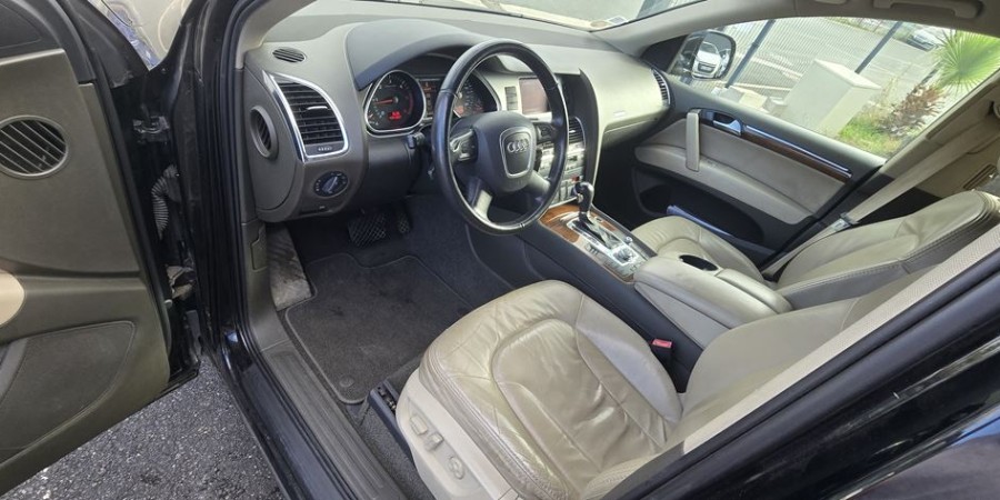 Audi Q7 AMBITION LUXE 7 PLACES 3.0 TDI V6 233 BVA6 / 6 INJECTEURS FAITS