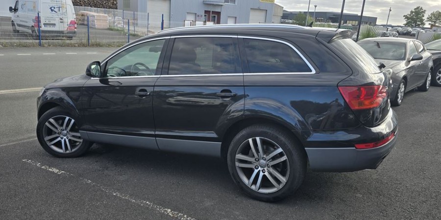 Audi Q7 AMBITION LUXE 7 PLACES 3.0 TDI V6 233 BVA6 / 6 INJECTEURS FAITS