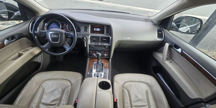 Audi Q7 AMBITION LUXE 7 PLACES 3.0 TDI V6 233 BVA6 / 6 INJECTEURS FAITS