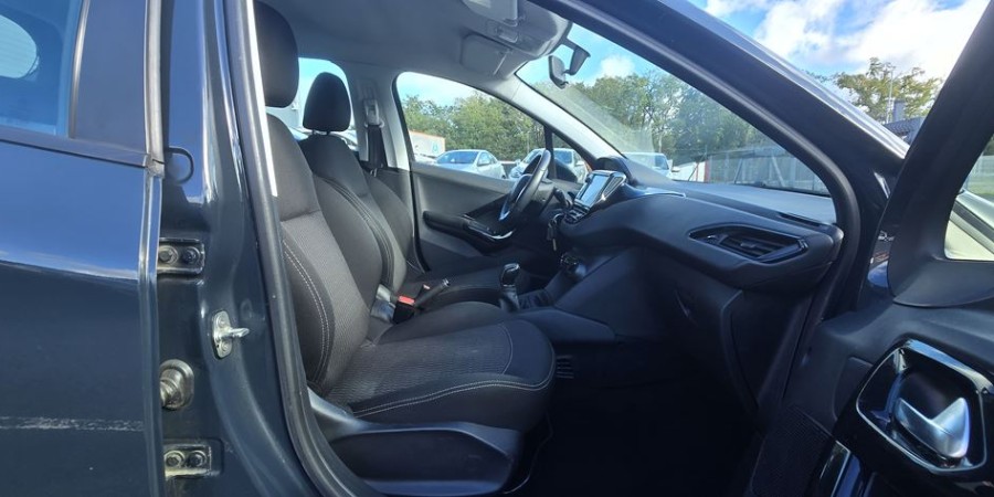 Peugeot 208 I PHASE 2 1.5 BLUE-HDI 100 CV / ACTIVE