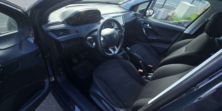 Peugeot 208 I PHASE 2 1.5 BLUE-HDI 100 CV / ACTIVE