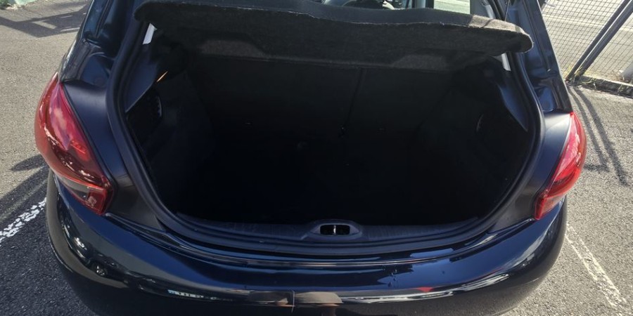 Peugeot 208 I PHASE 2 1.5 BLUE-HDI 100 CV / ACTIVE